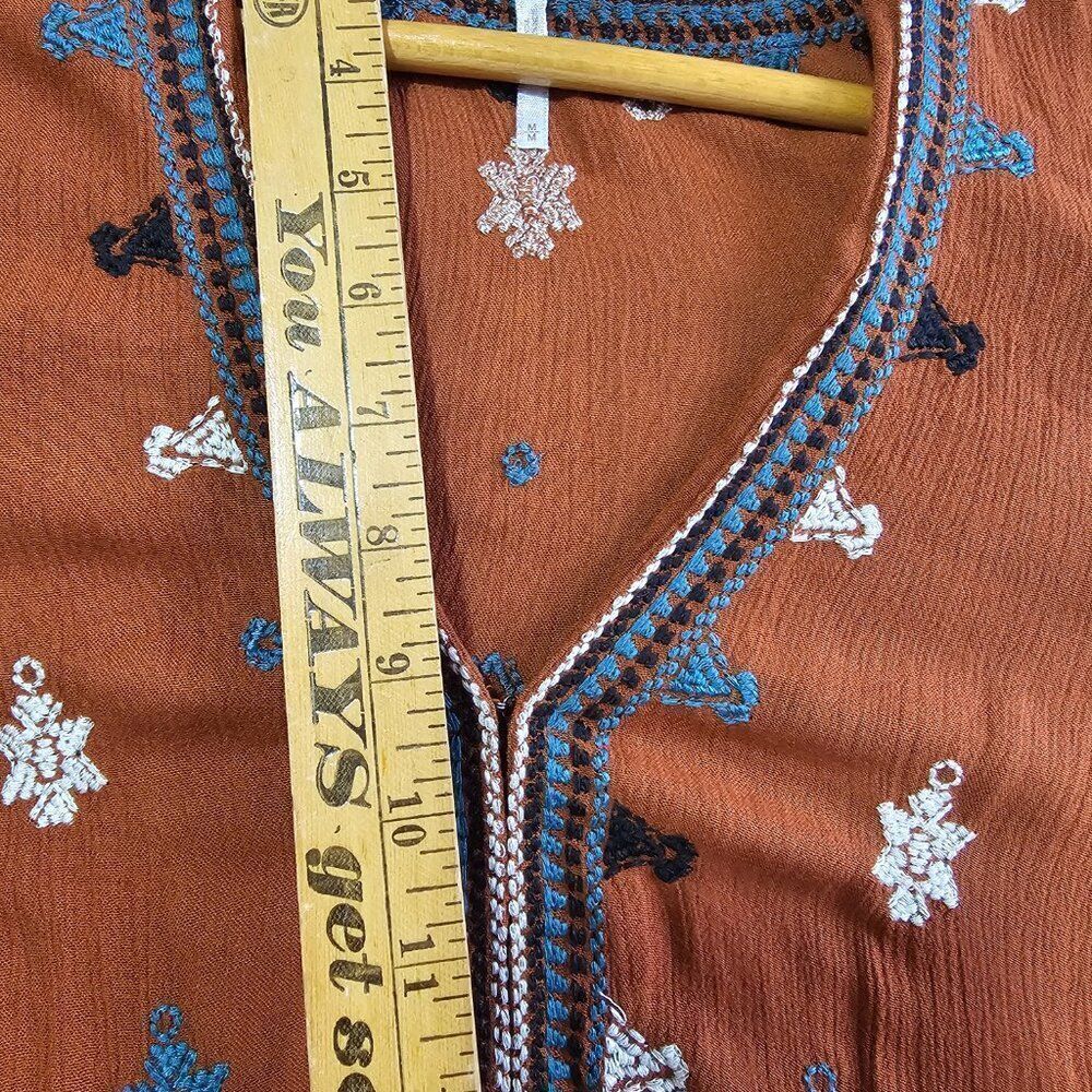 EUC FREE PEOPLE BOHO RUST EMBROIDERED SHORT DRESS SIZE M - Picture 15 of 16